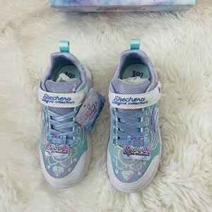 New Skechers little girls magical collection light up sneakers shoes 13 lavender